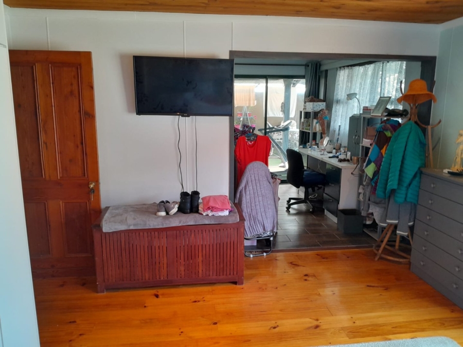 3 Bedroom Property for Sale in Stilbaai Wes Western Cape